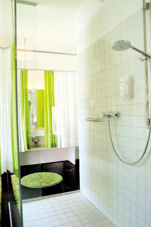Hotel Zur Schonenburg Schonberg am Kamp Bagian luar foto